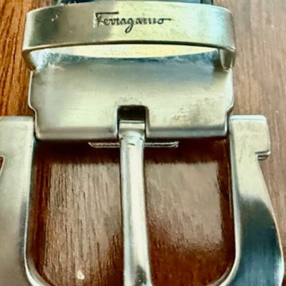 Vintage FERRAGAMO Men's Reversible BLACK/BROWN LEATHER Belt, Gancini, US Size 34 - Picture 5 of 9